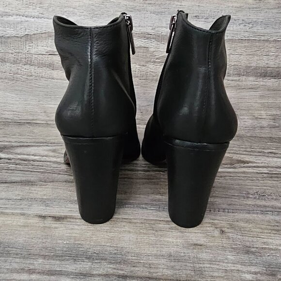Vince Camuto Franell Leather Black Western Bootie Heel Boot - Picture 8 of 16